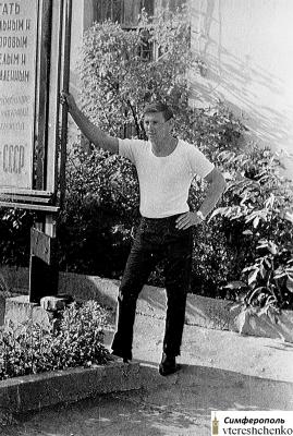 Прикрепленное изображение: Сердюков Валентин - тренер по борьбе - 1967.jpg